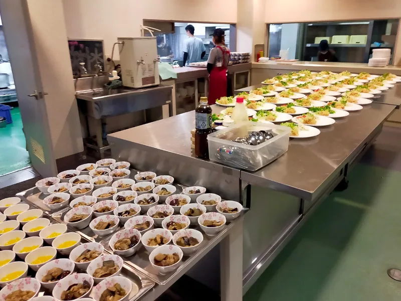 VANスクエアガーデン 昼食 菅平パインビークスキー場